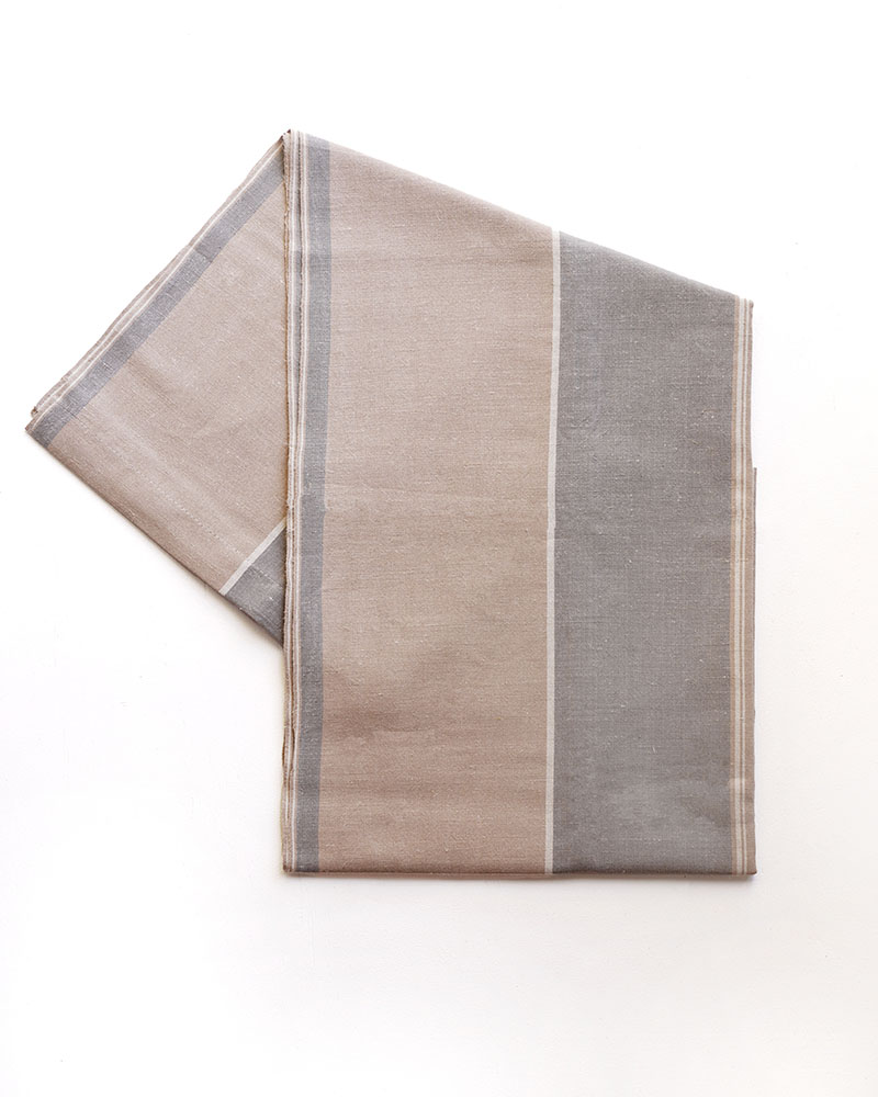 Mungo_Lisburn_Runner_Taupe_DSC05579