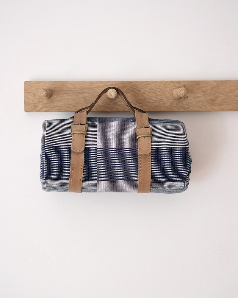 Mungo_Picnic_Blanket_Plum_DSC01063