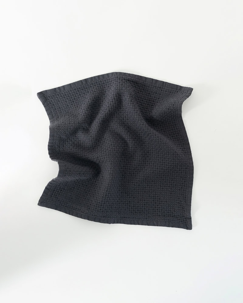 Mungo_Interlace_Facecloth_SlateDSC08165