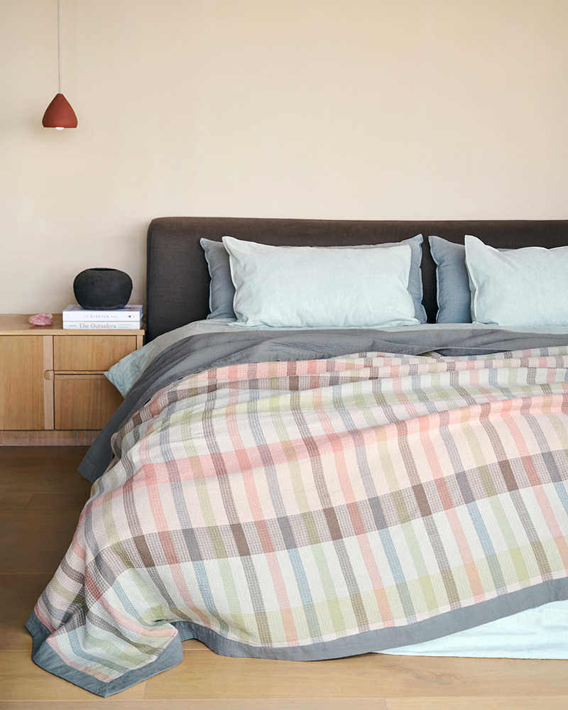 Mungo_Duo_Blanket_Stand_Stone__068